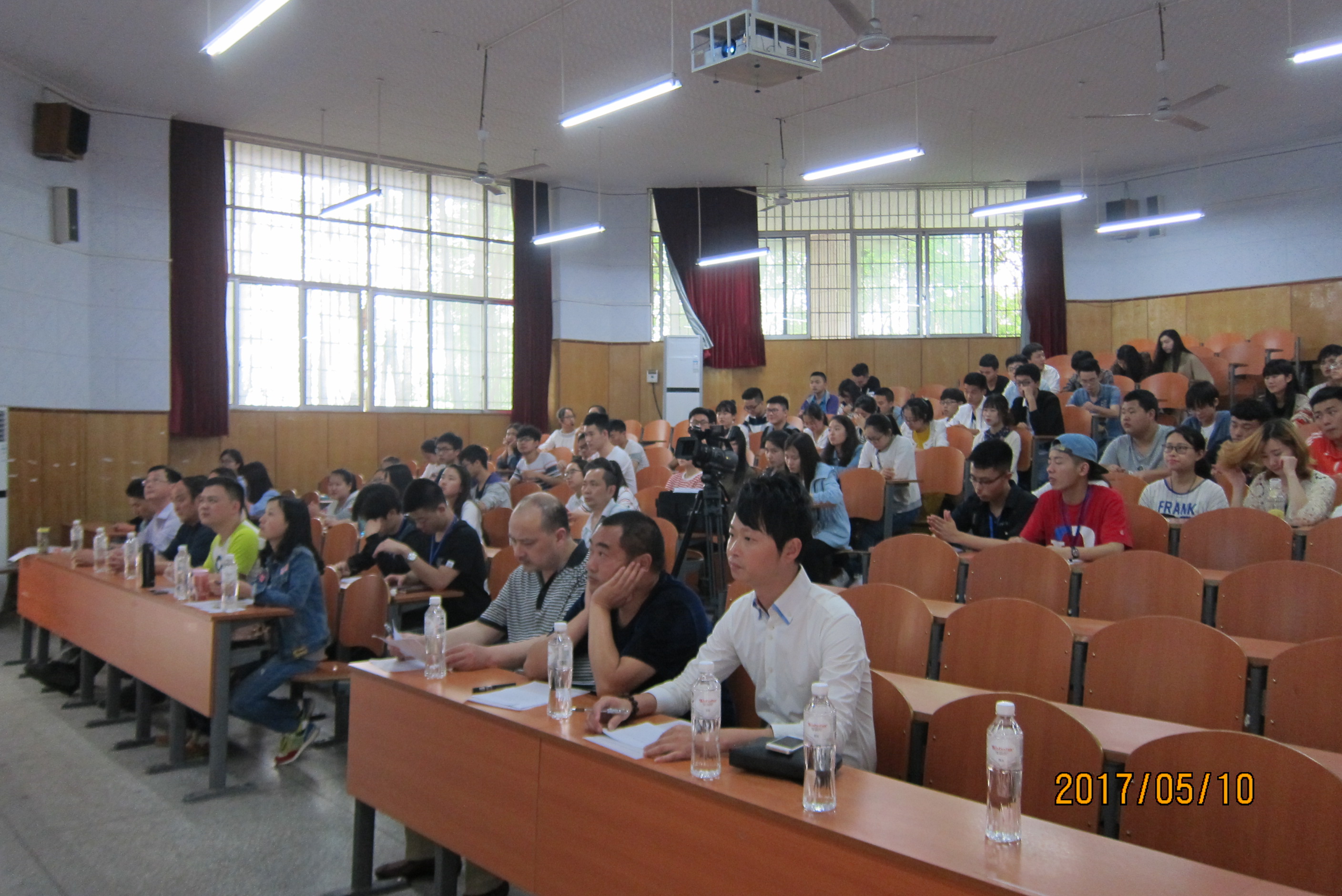 黄岭学院举行“理工发展•安全先行”演讲比赛2.JPG 黄岭学院举行“理工发展•安全先行”演讲比赛2.JPG